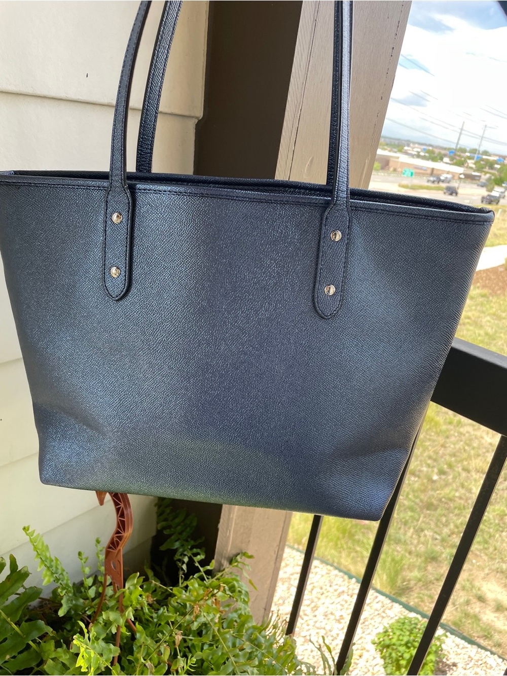 Coach metallic Blue Leather City Tote Zip Bag - 2017 - Picture 6 of 14